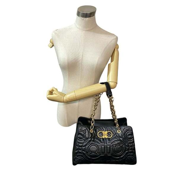 Salvatore Ferragamo quilted chain handbag, Gancini black, for women - Picture 15 of 15